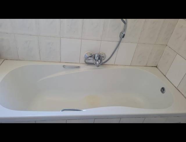 2 BEDROOM TOWNHOUSE FOR SALE IN BEDFORD GARDENS